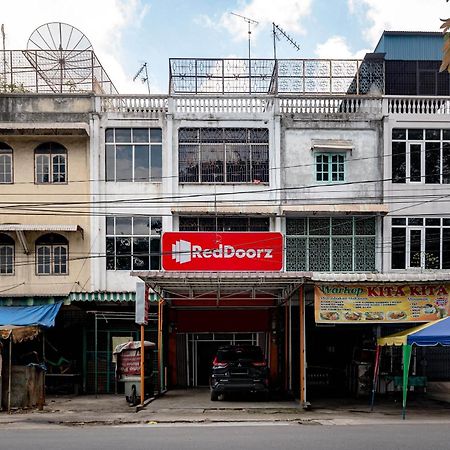 Reddoorz Near Rsud Dr Pringadi Medan 3 Exterior foto