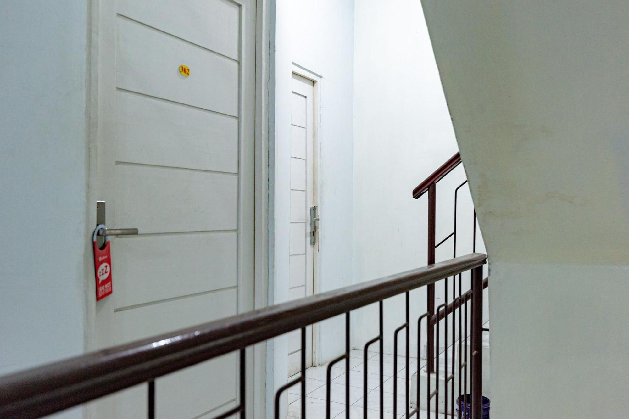 Reddoorz Near Rsud Dr Pringadi Medan 3 Exterior foto